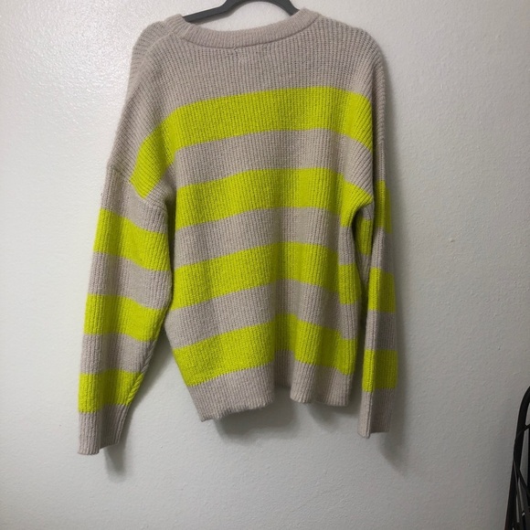 On Running Striped Sweater - Bright Yellow and Beige - Picture 2 of 6